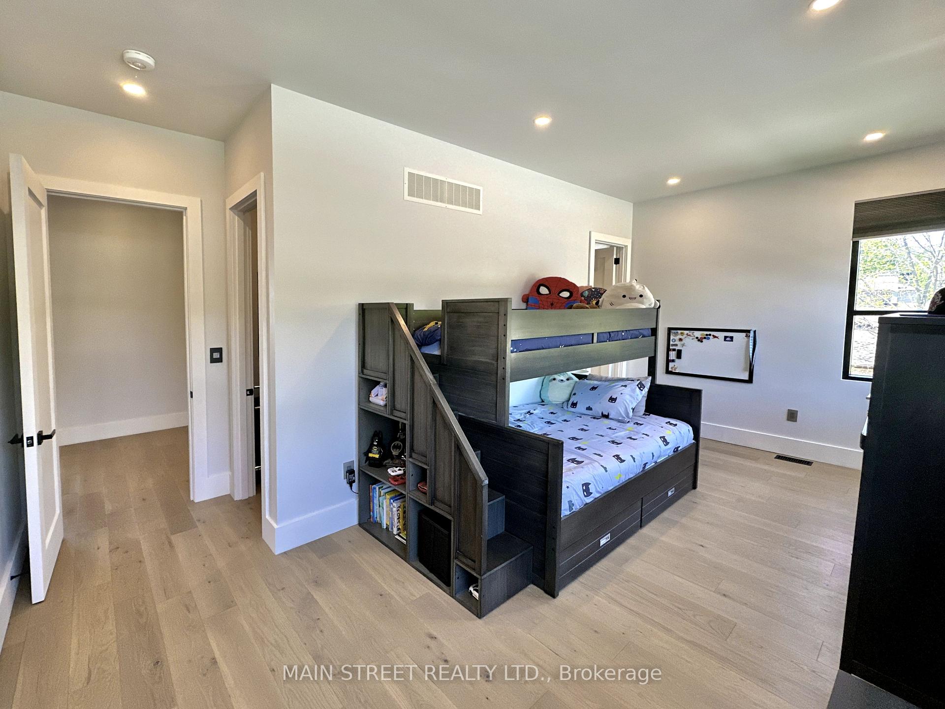 Photo 36 of 391 Codrington Street, Barrie, Codrington — HOMEH