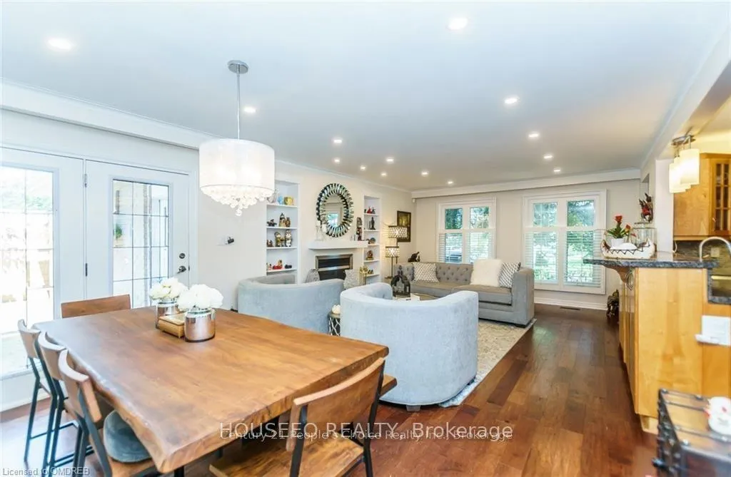 Photo 6 of 2487 Wyatt Street, Oakville, West — HOMEH