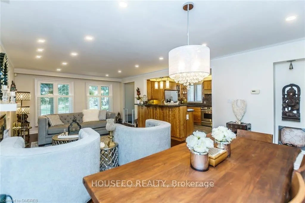 Photo 9 of 2487 Wyatt Street, Oakville, West — HOMEH