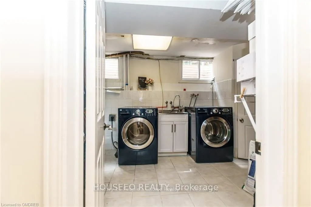Photo 24 of 2487 Wyatt Street, Oakville, West — HOMEH