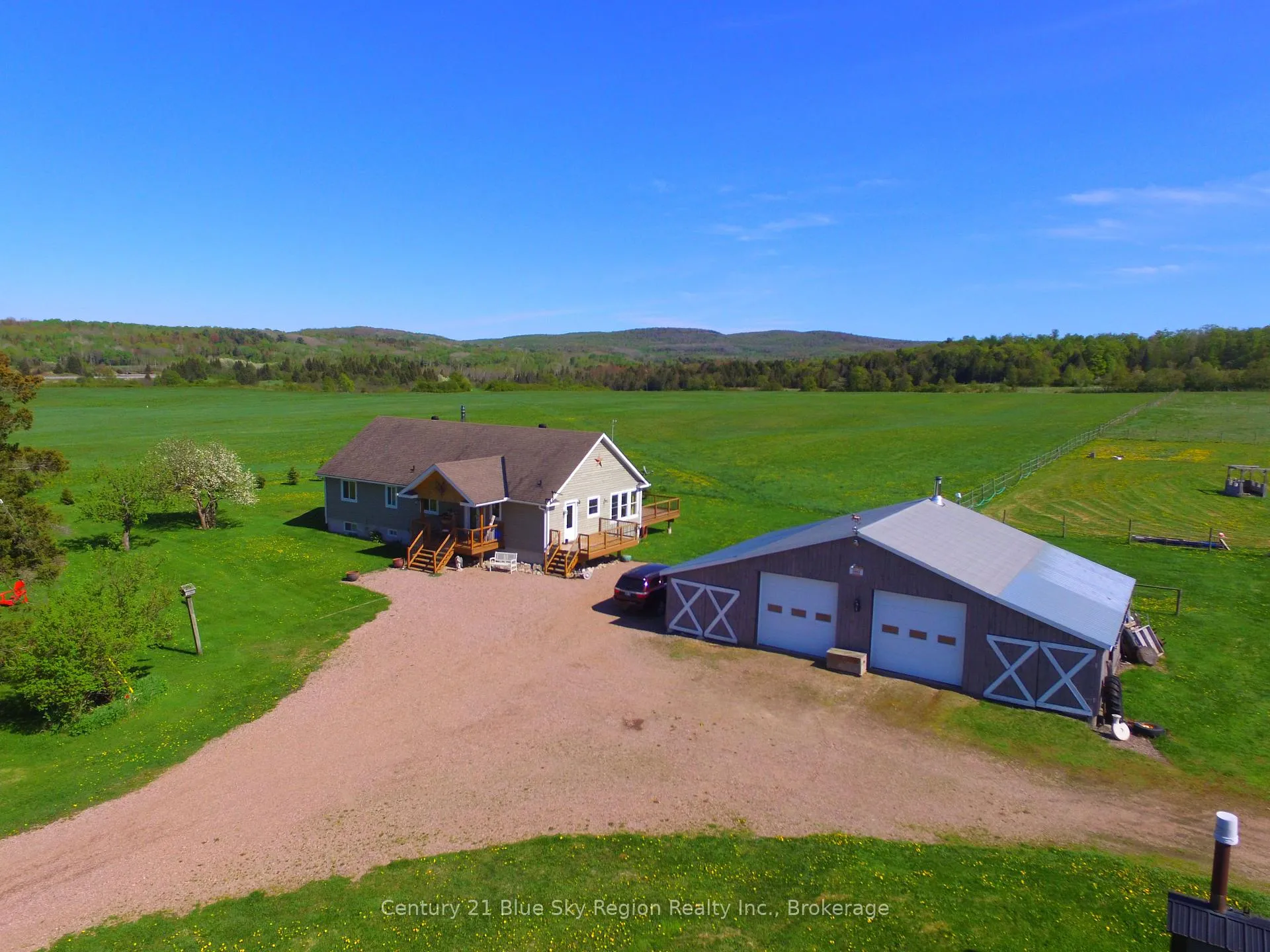 Photo 2 of 167 English Line, Powassan — HOMEH