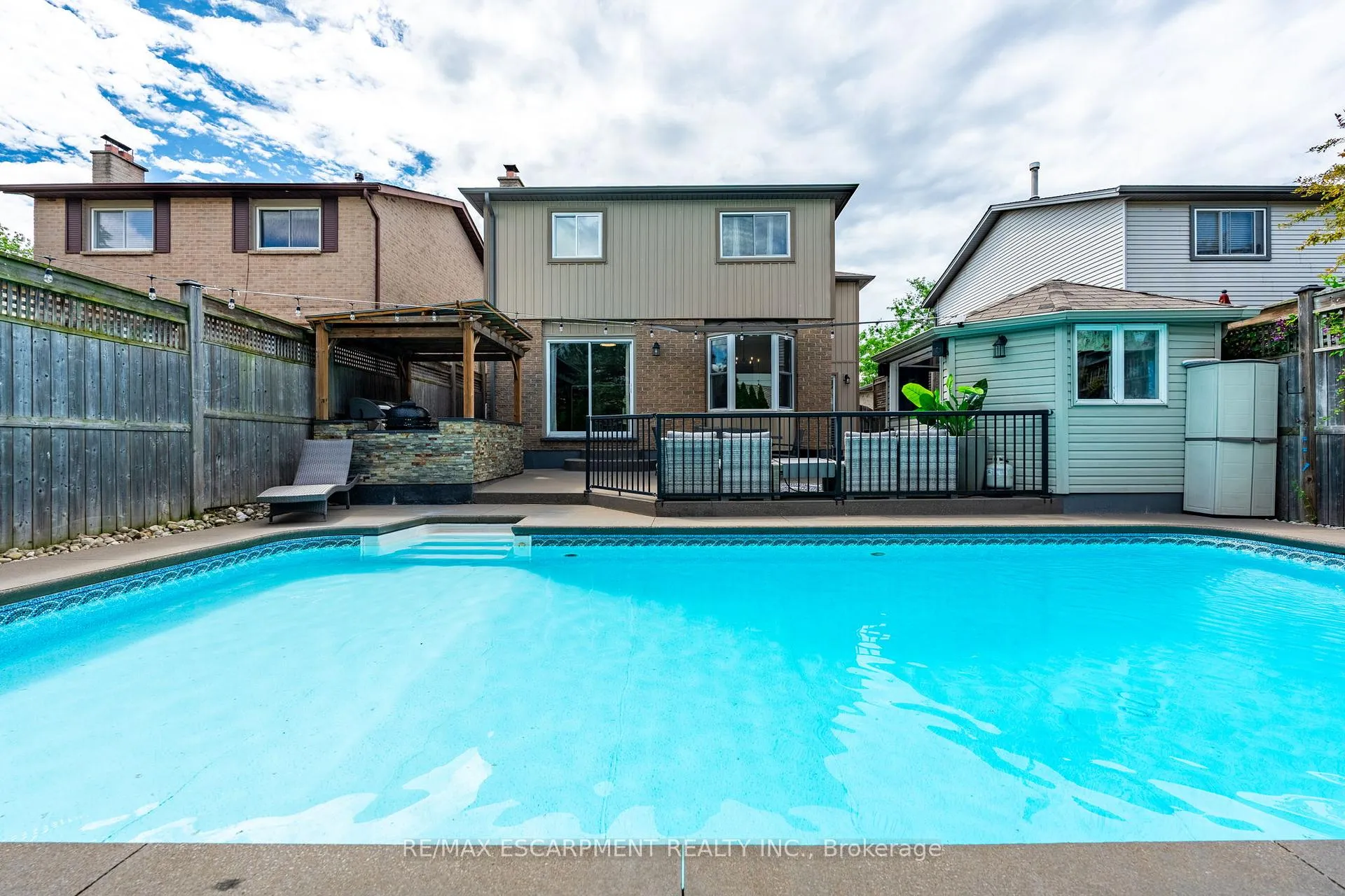 Photo 7 of 17 Tami Crescent, Grimsby, Grimsby West — HOMEH