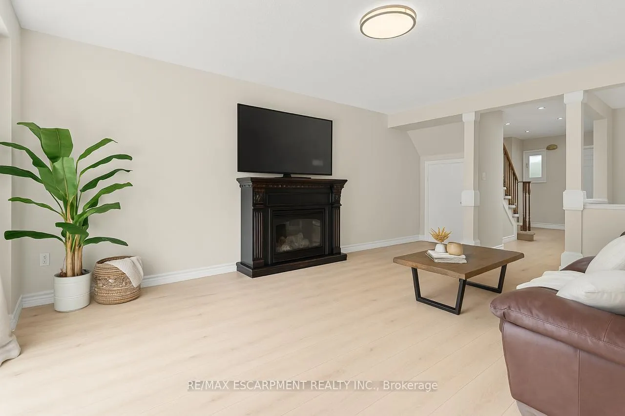 Photo 19 of 17 Tami Crescent, Grimsby, Grimsby West — HOMEH