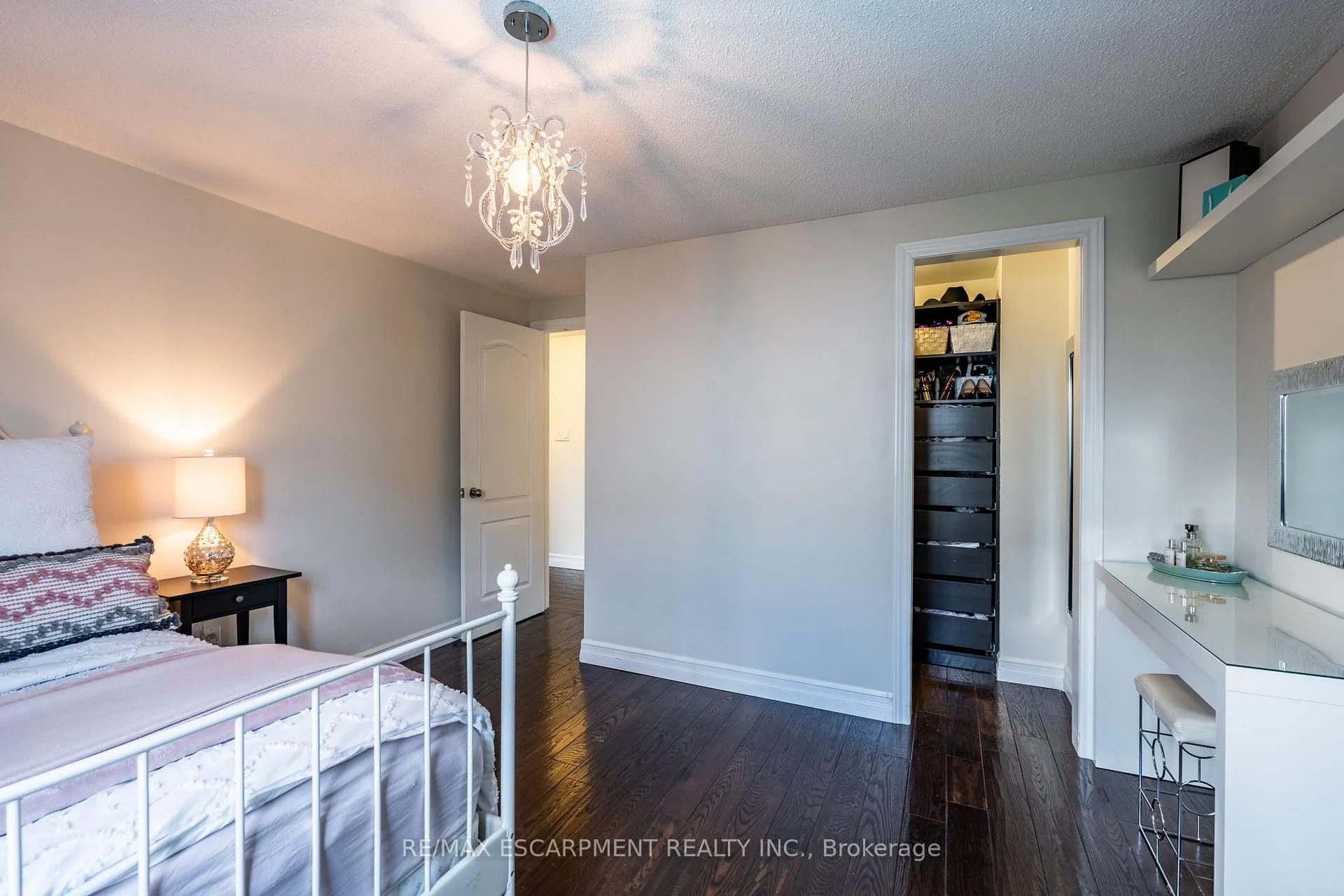 Photo 37 of 17 Tami Crescent, Grimsby, Grimsby West — HOMEH