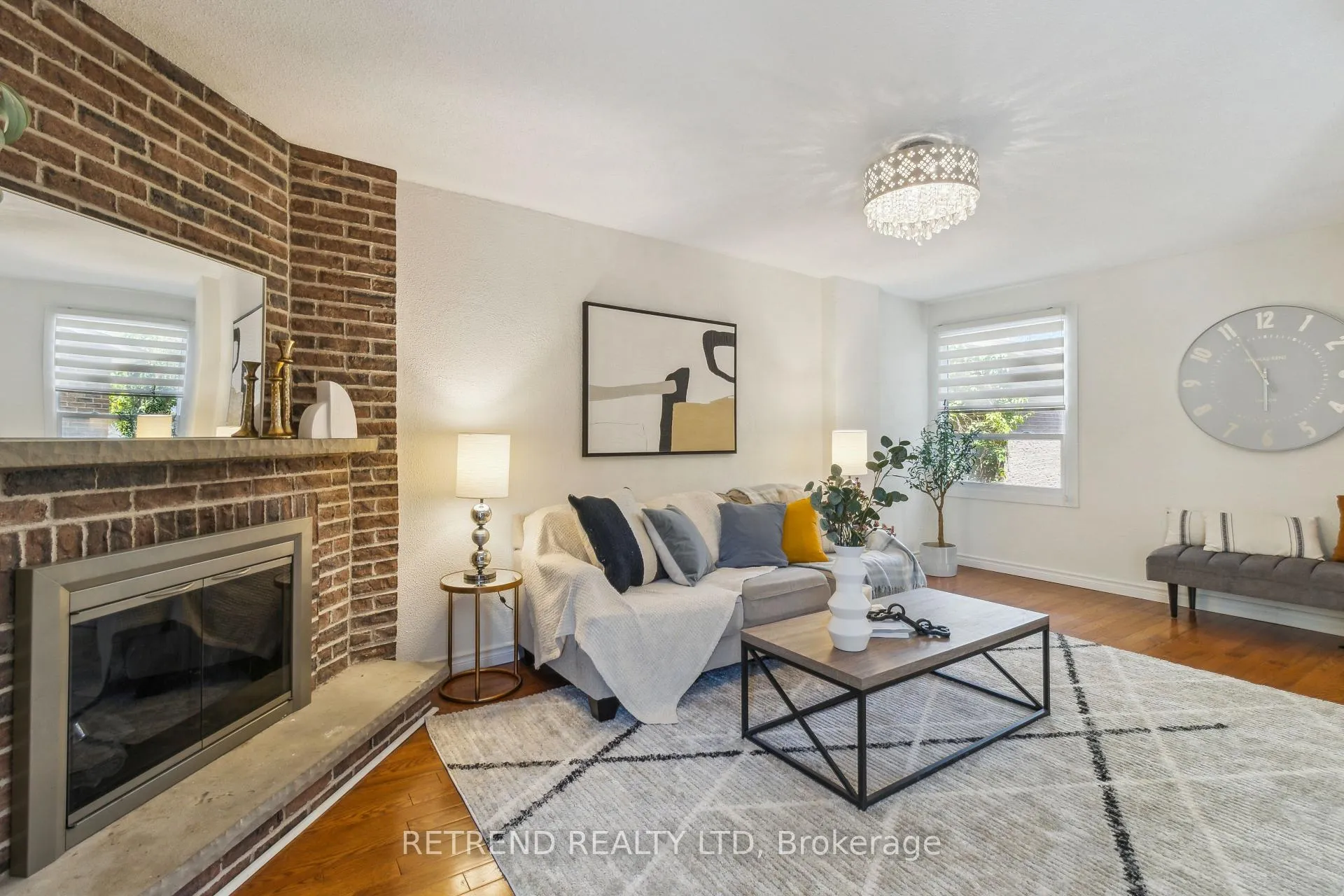 Photo 13 of 72 Holm Crescent, Markham, Aileen-Willowbrook — HOMEH