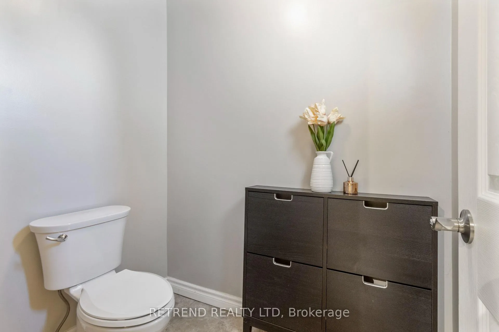 Photo 17 of 72 Holm Crescent, Markham, Aileen-Willowbrook — HOMEH