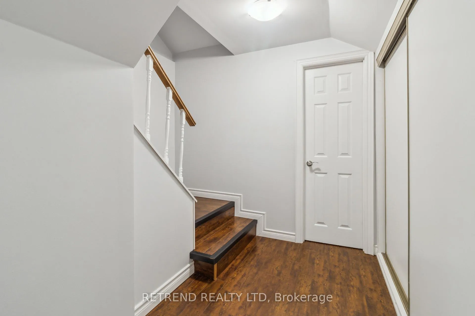 Photo 32 of 72 Holm Crescent, Markham, Aileen-Willowbrook — HOMEH