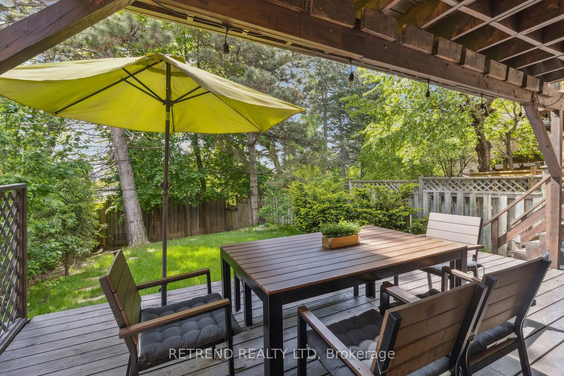 Photo 42 of 72 Holm Crescent, Markham, Aileen-Willowbrook — HOMEH