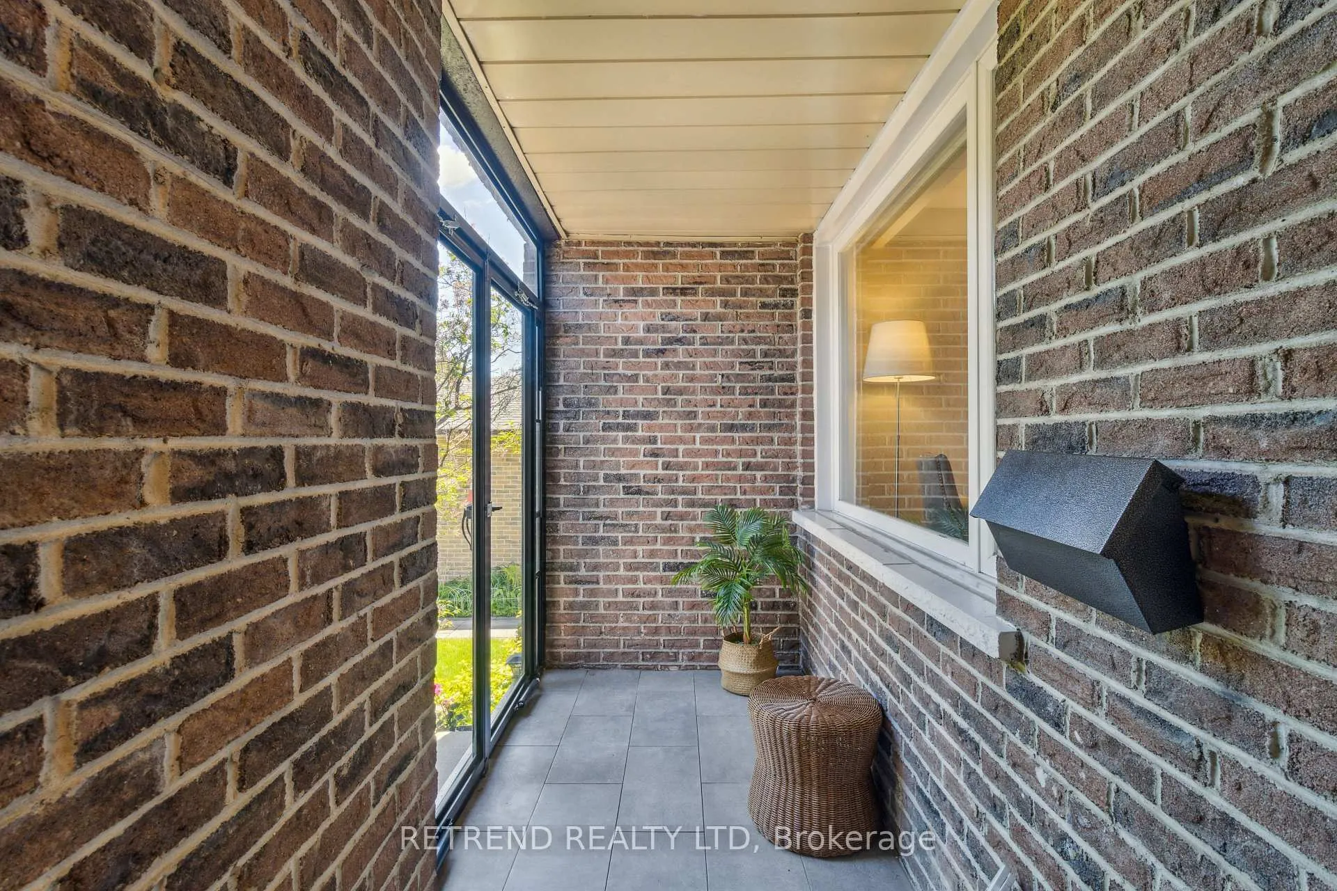 Photo 46 of 72 Holm Crescent, Markham, Aileen-Willowbrook — HOMEH