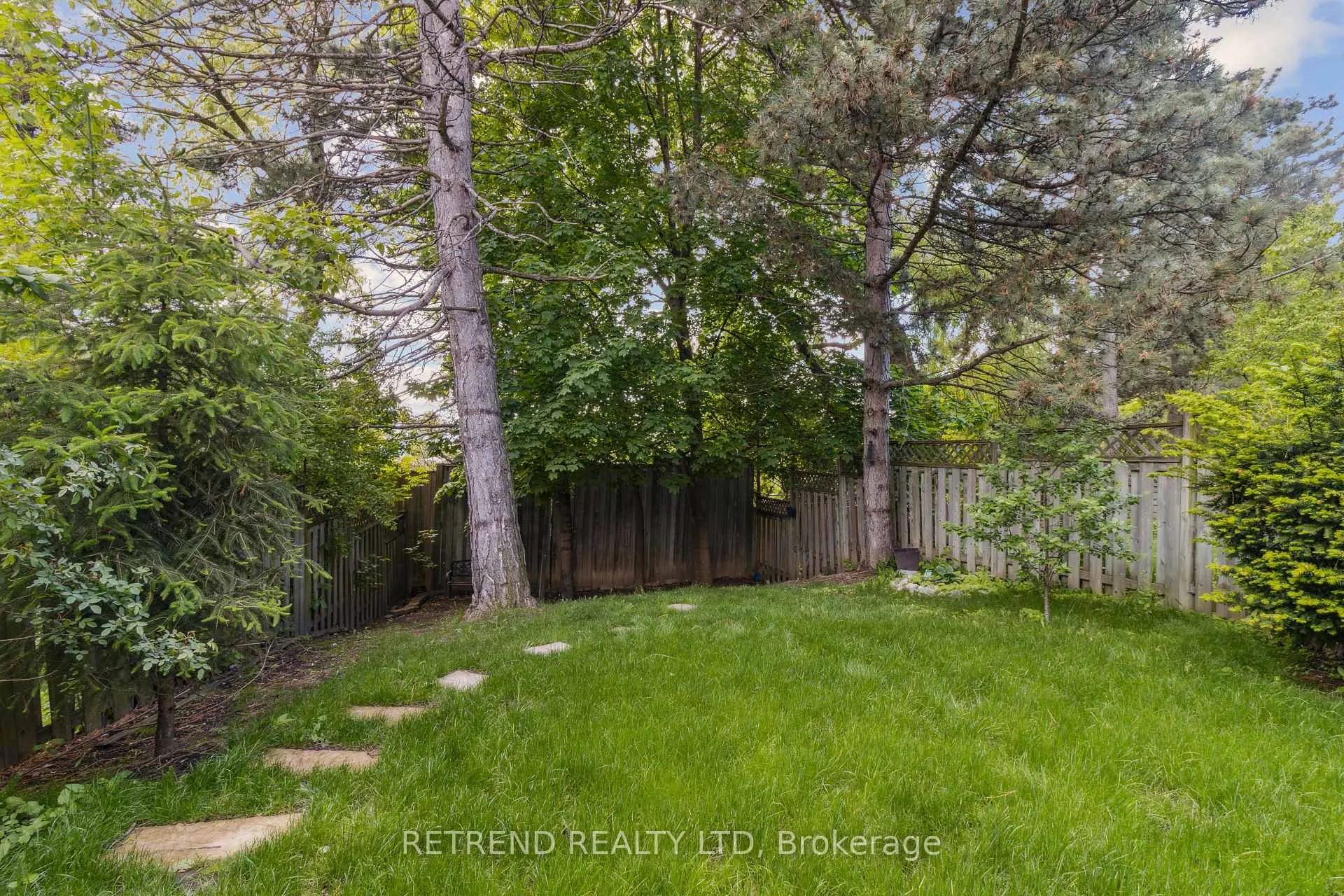 Photo 47 of 72 Holm Crescent, Markham, Aileen-Willowbrook — HOMEH