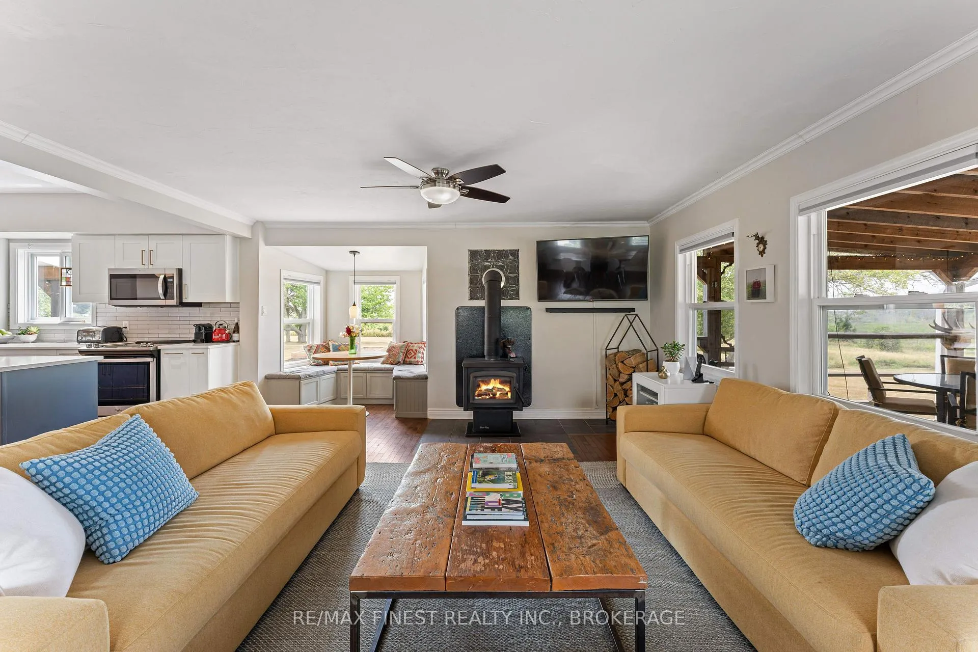Photo 4 of 972 Danforth Road, Prince Edward County, Hillier Ward — HOMEH