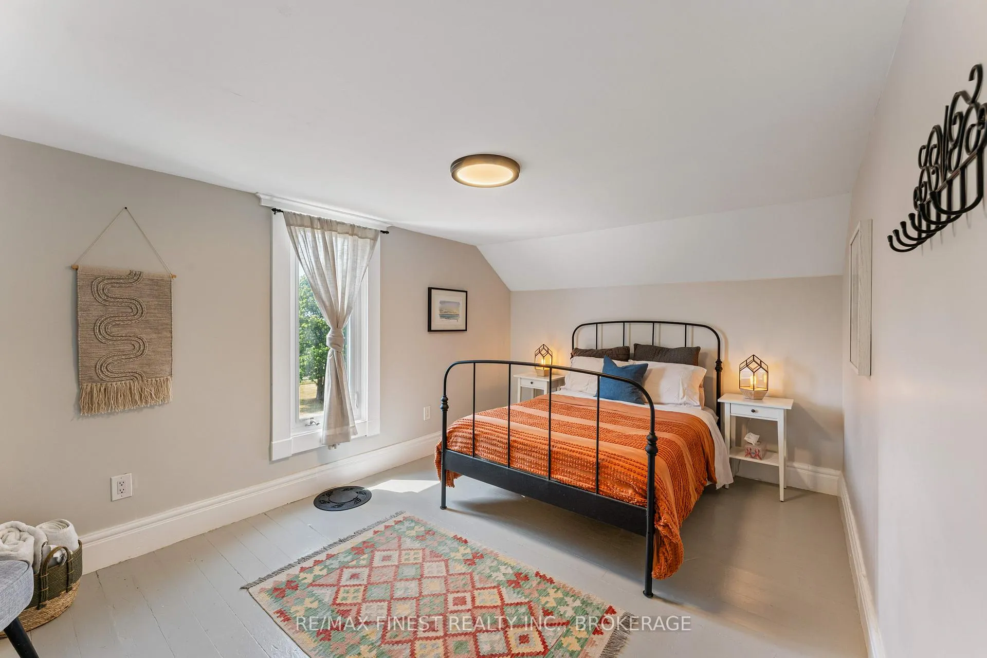 Photo 23 of 972 Danforth Road, Prince Edward County, Hillier Ward — HOMEH