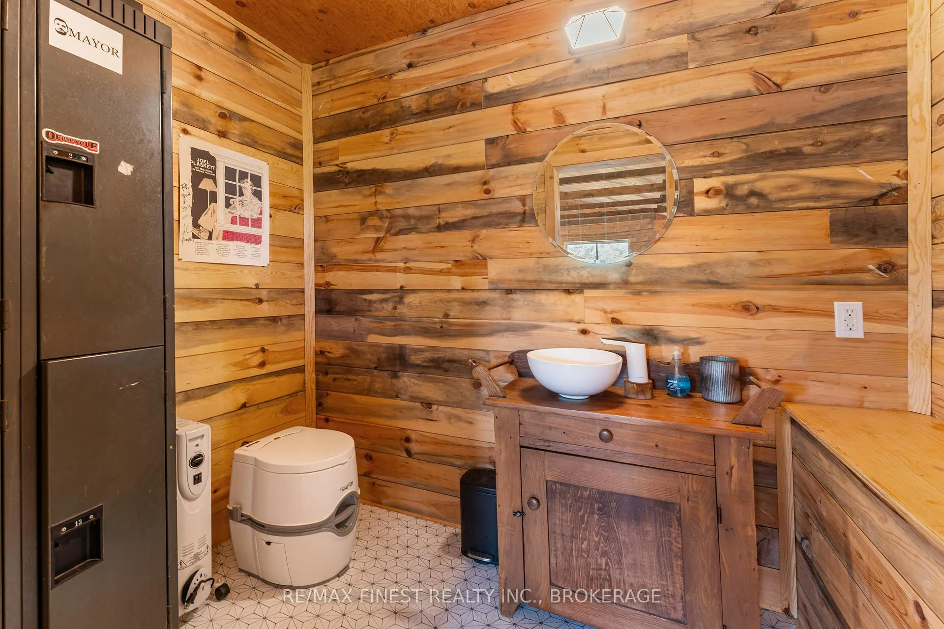 Photo 37 of 972 Danforth Road, Prince Edward County, Hillier Ward — HOMEH