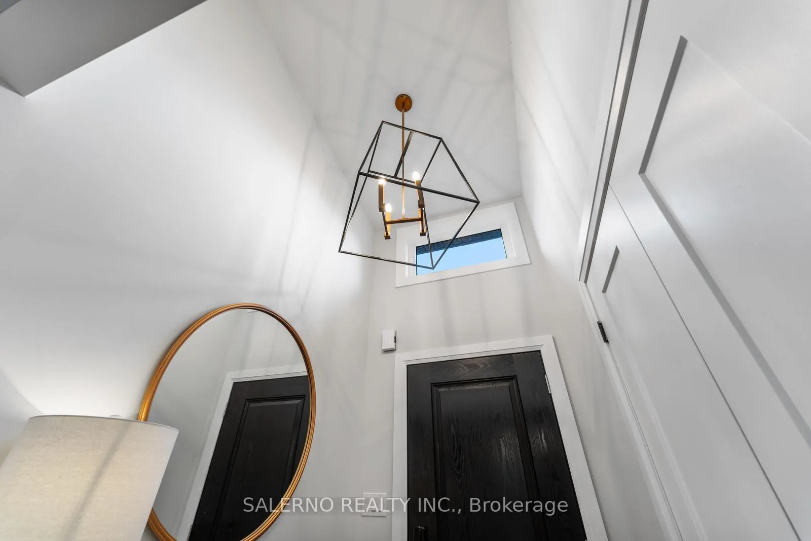 Photo 6 of 54 East Crest, Hamilton, Ancaster — HOMEH