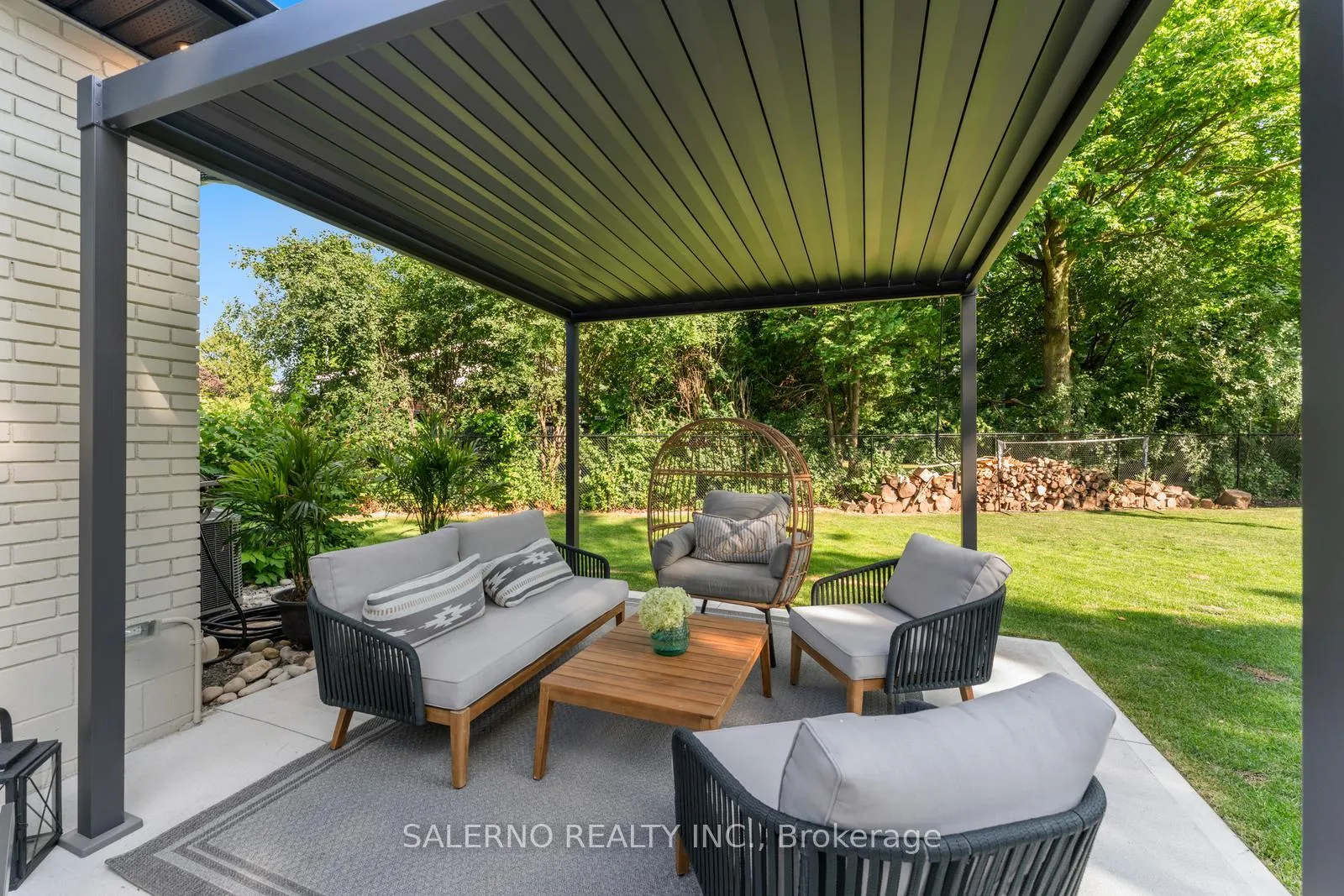 Photo 43 of 54 East Crest, Hamilton, Ancaster — HOMEH