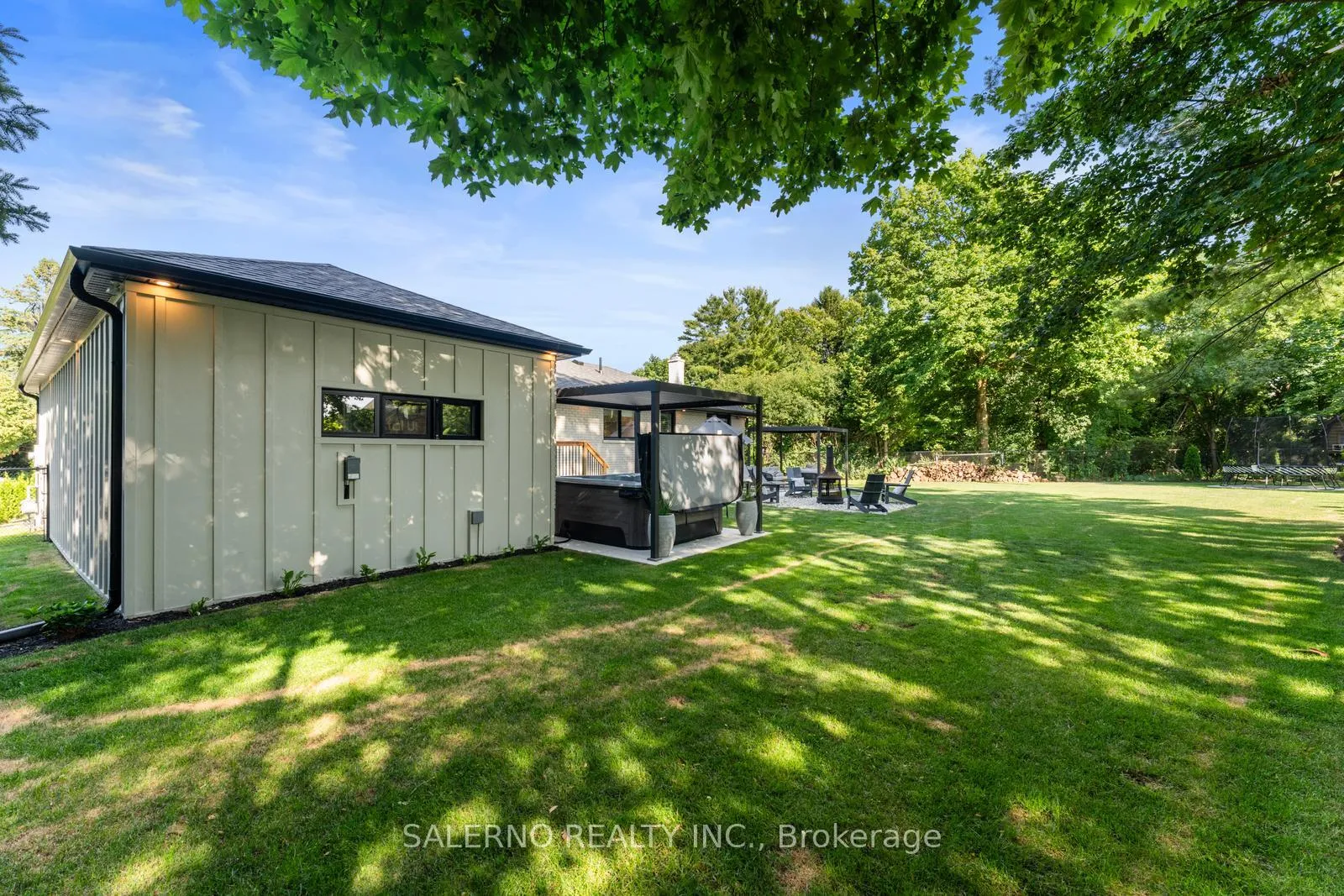 Photo 45 of 54 East Crest, Hamilton, Ancaster — HOMEH