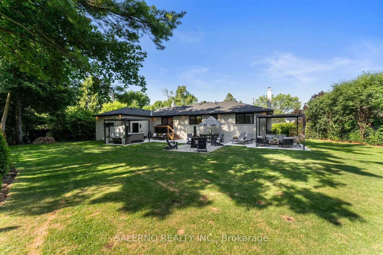 Photo 46 of 54 East Crest, Hamilton, Ancaster — HOMEH