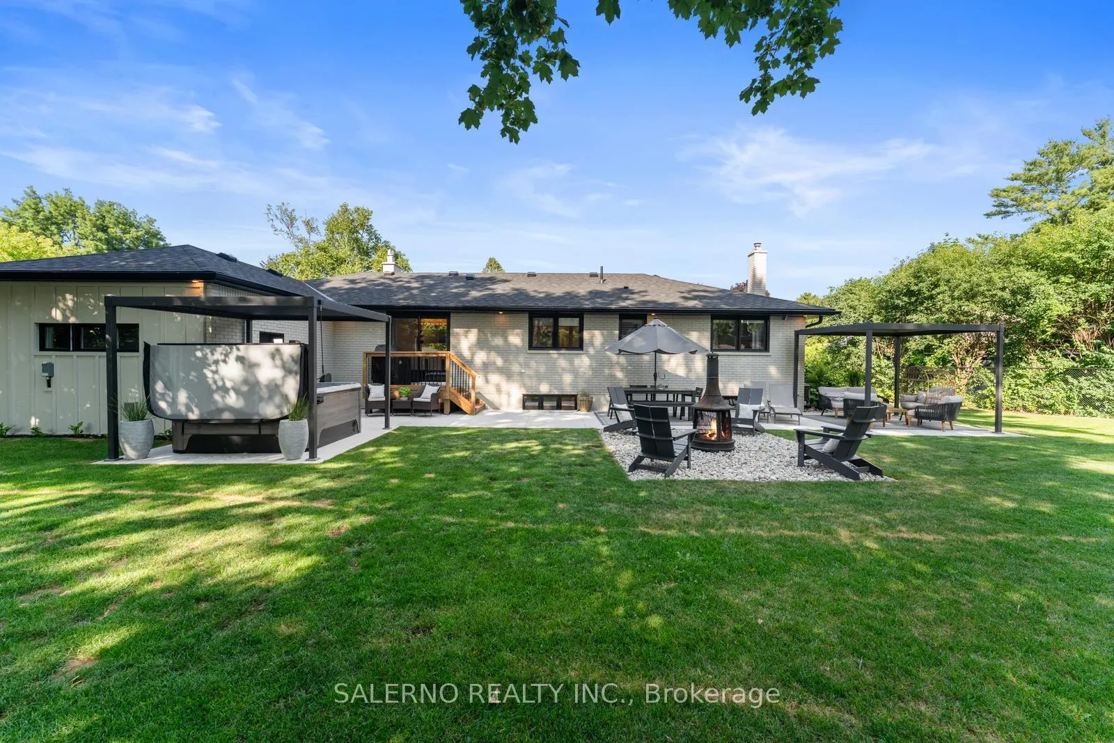 Photo 47 of 54 East Crest, Hamilton, Ancaster — HOMEH