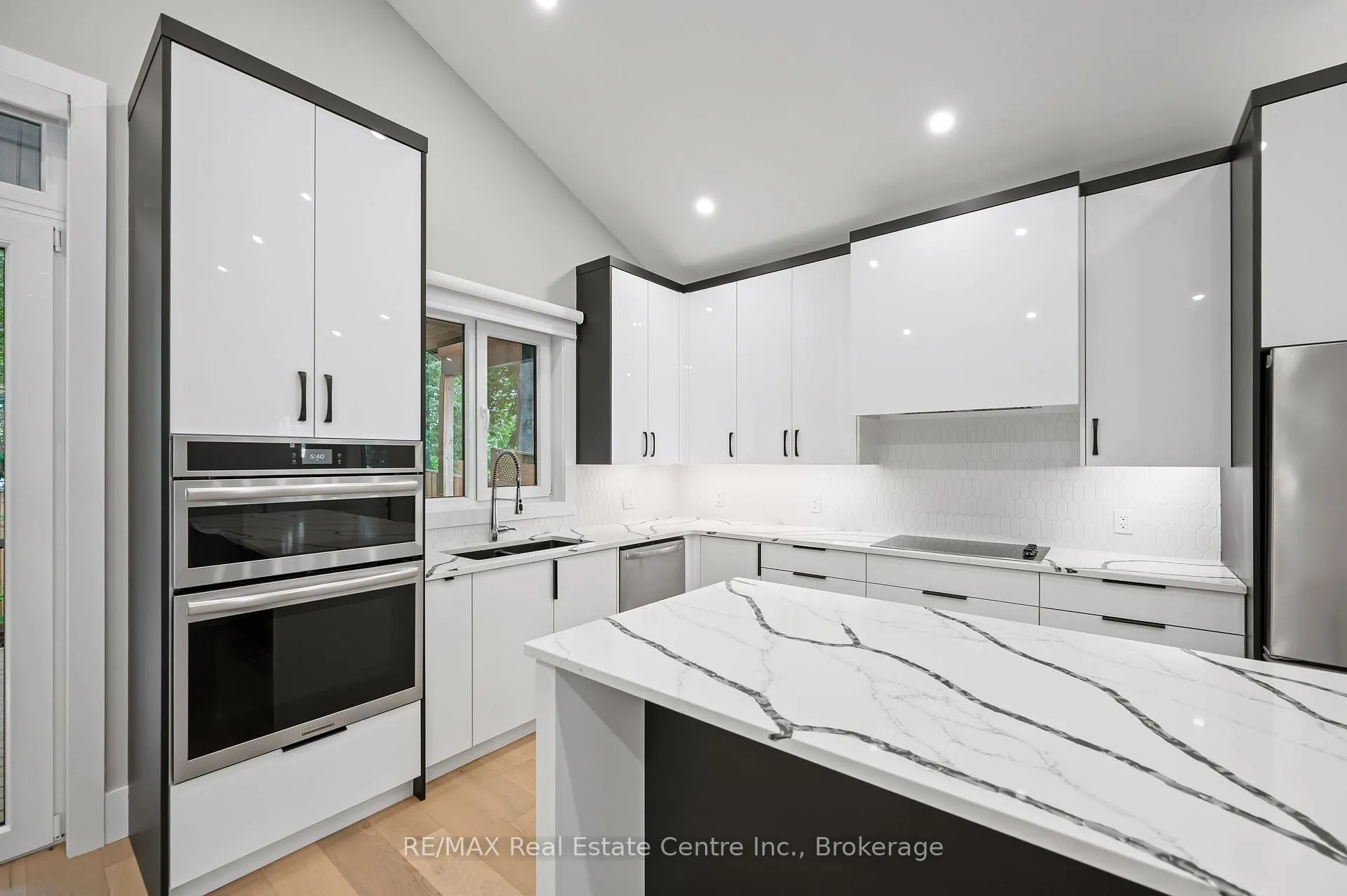 Photo 13 of 276 Mausser Avenue, Kitchener — HOMEH