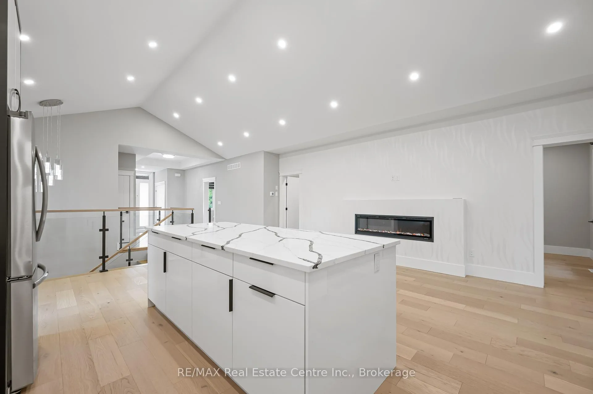 Photo 15 of 276 Mausser Avenue, Kitchener — HOMEH