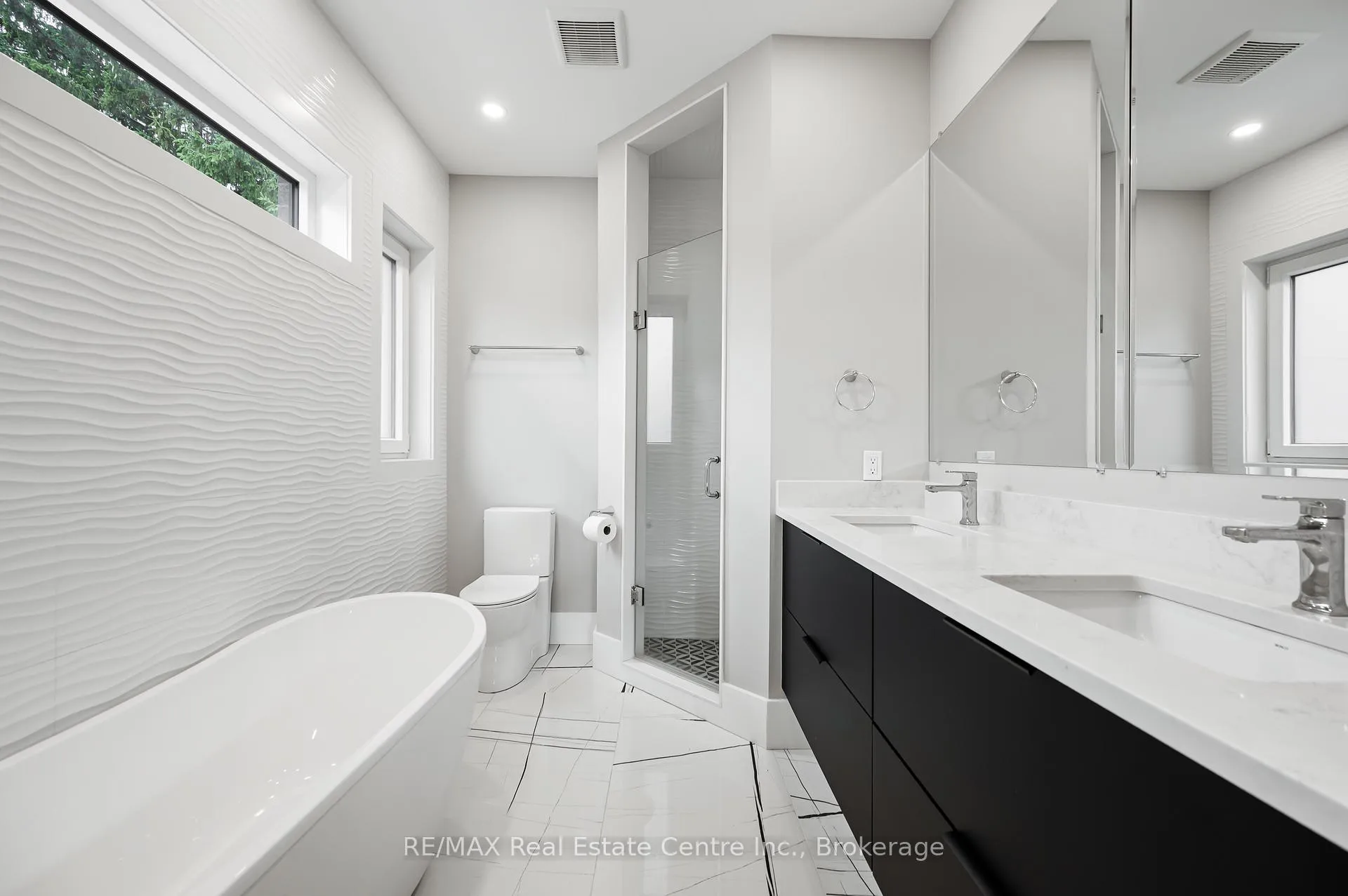Photo 19 of 276 Mausser Avenue, Kitchener — HOMEH