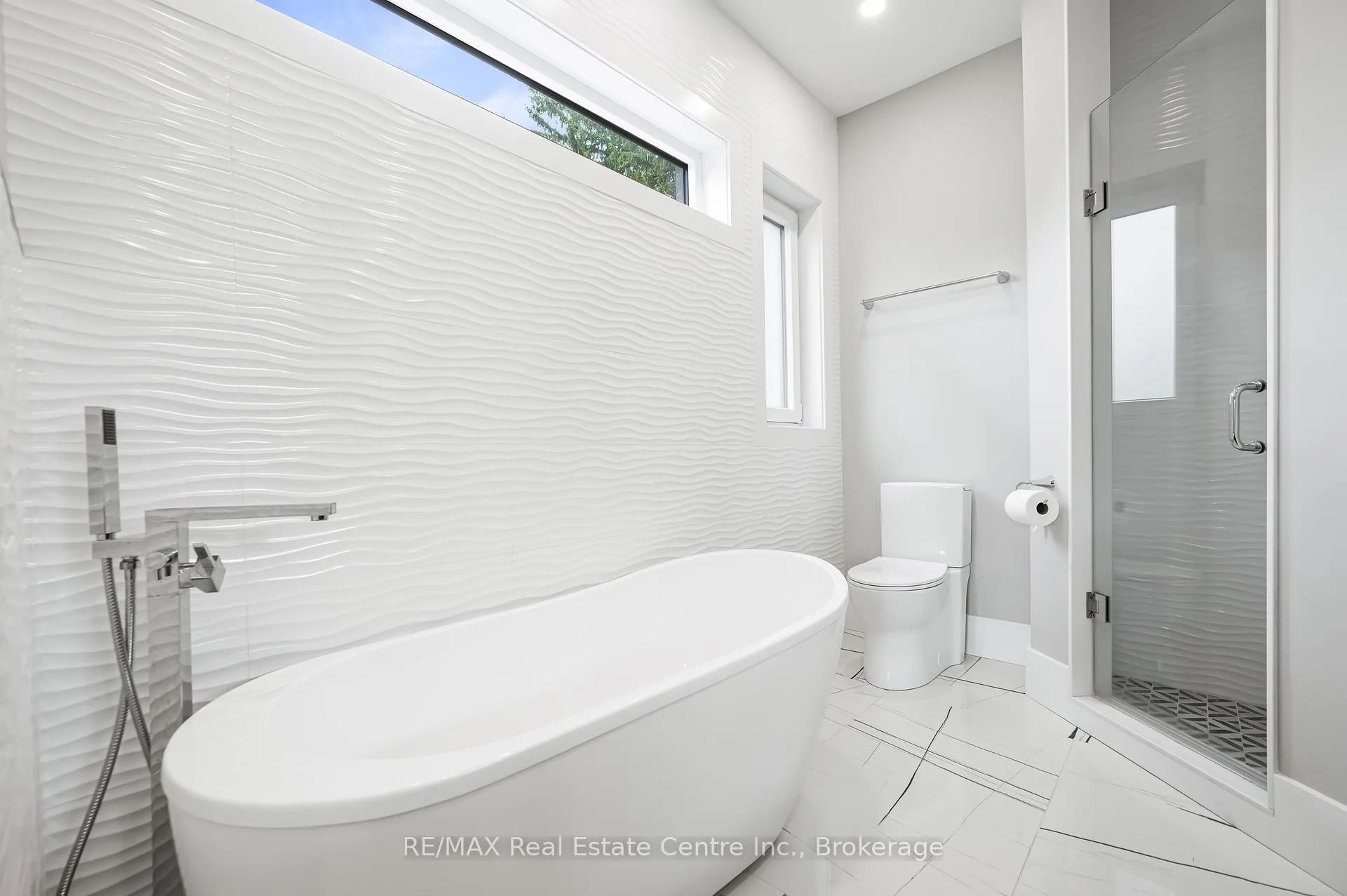 Photo 20 of 276 Mausser Avenue, Kitchener — HOMEH