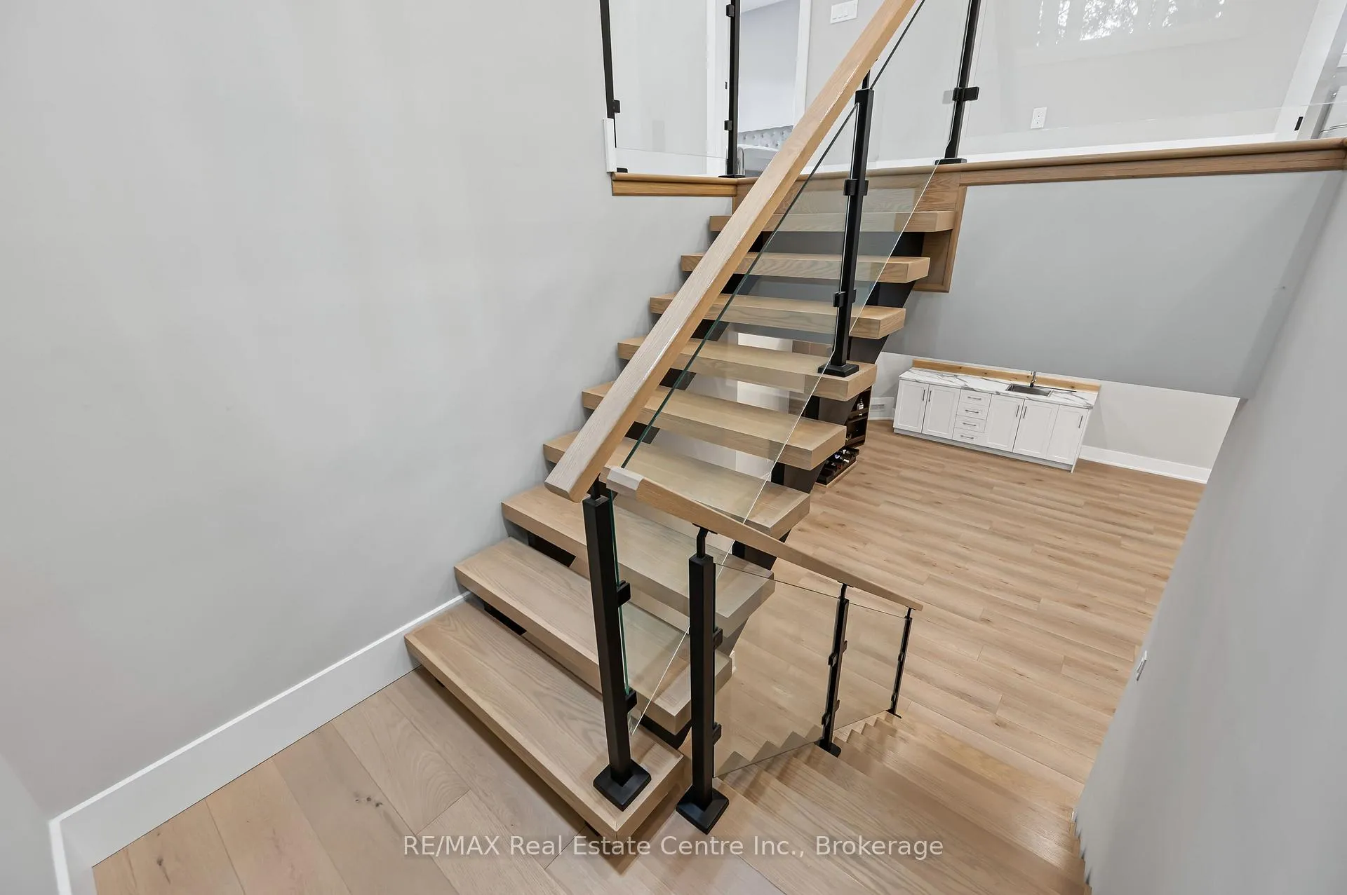 Photo 30 of 276 Mausser Avenue, Kitchener — HOMEH