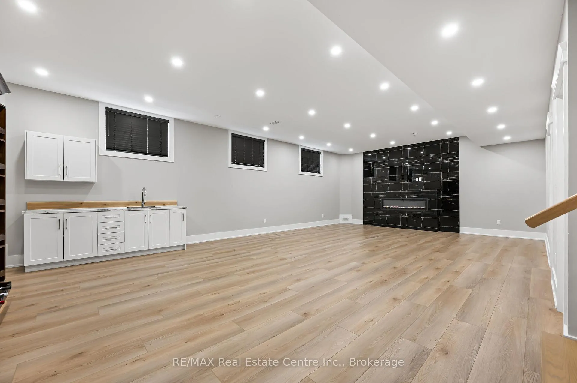 Photo 32 of 276 Mausser Avenue, Kitchener — HOMEH