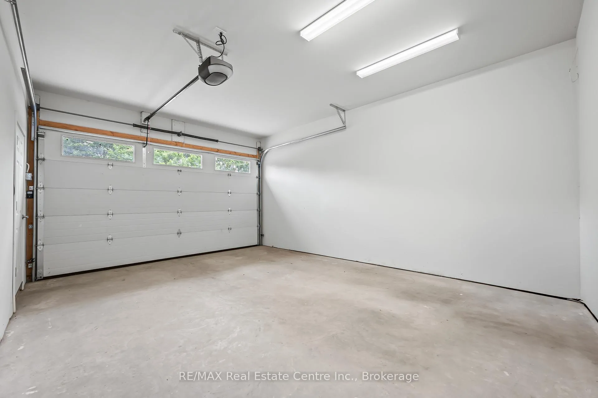 Photo 42 of 276 Mausser Avenue, Kitchener — HOMEH