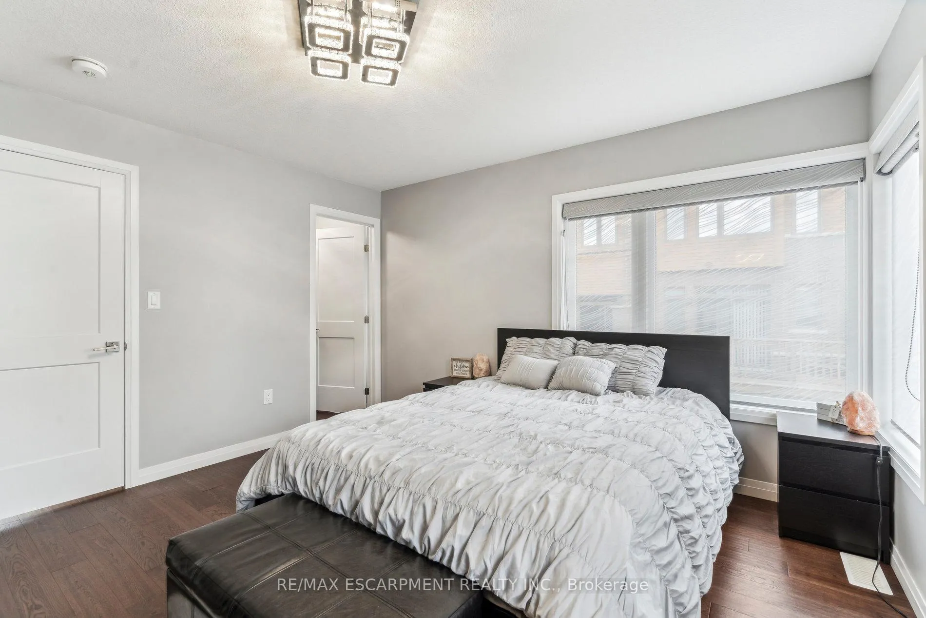 Photo 24 of Unit 305, 30 Times Square Boulevard, Hamilton, Stoney Creek — HOMEH