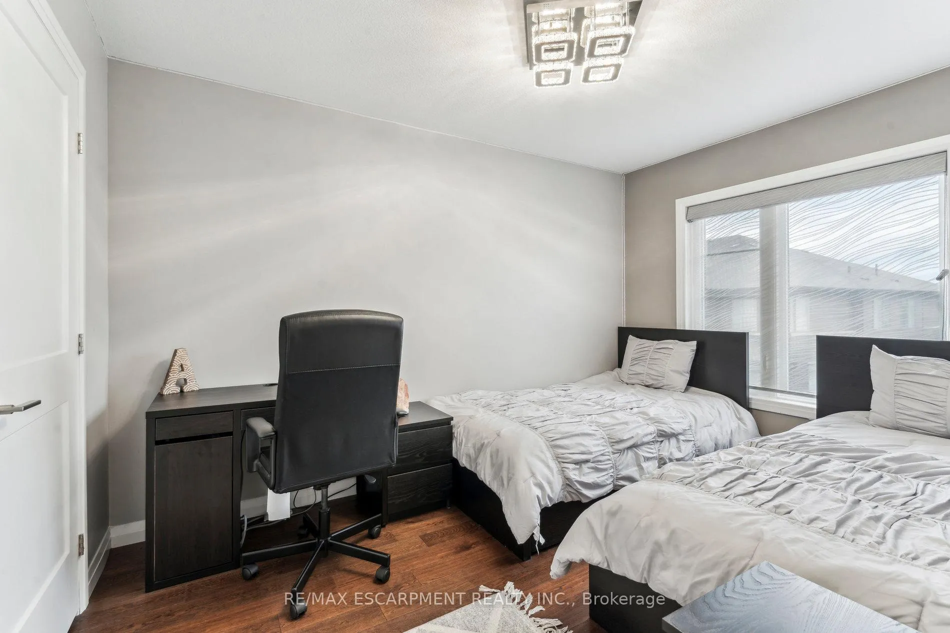 Photo 28 of Unit 305, 30 Times Square Boulevard, Hamilton, Stoney Creek — HOMEH