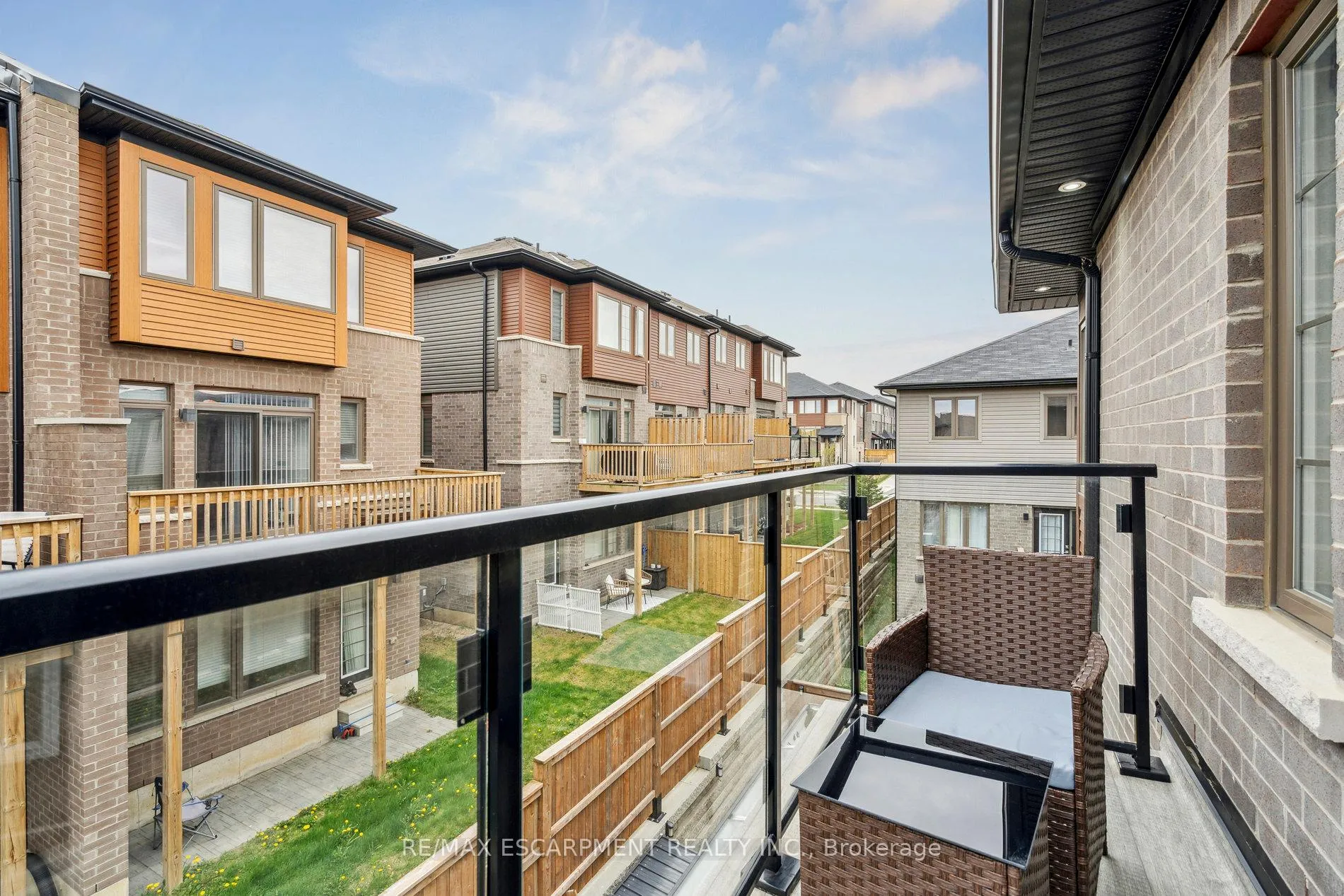 Photo 31 of Unit 305, 30 Times Square Boulevard, Hamilton, Stoney Creek — HOMEH