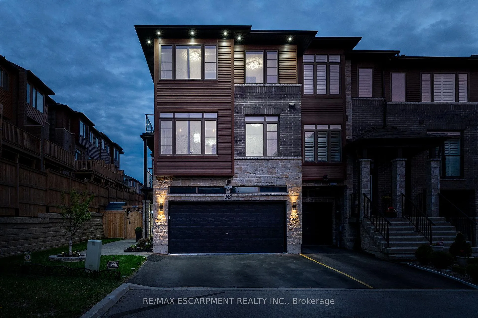 Photo 36 of Unit 305, 30 Times Square Boulevard, Hamilton, Stoney Creek — HOMEH