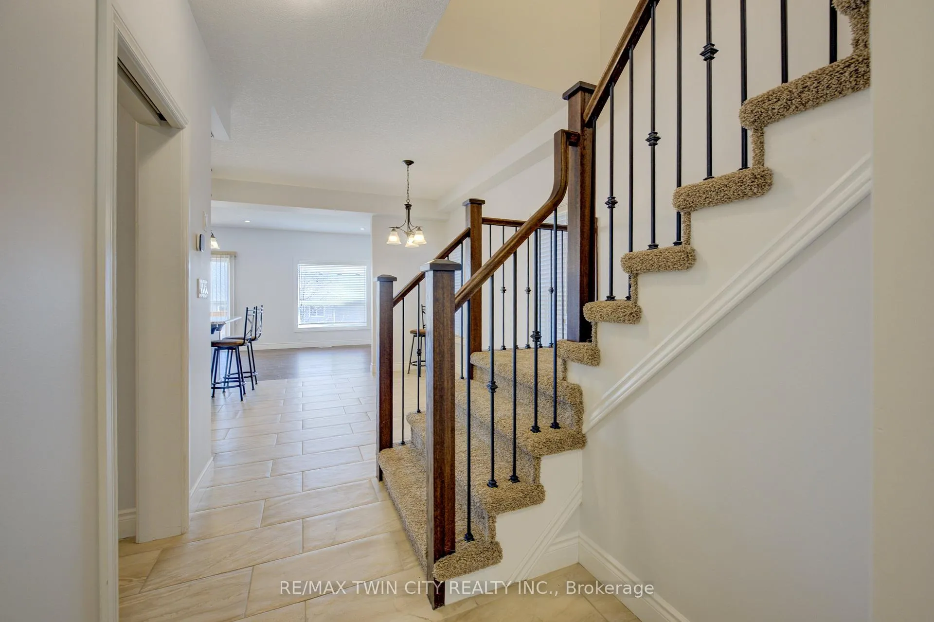 Photo 3 of Unit A, 618 Montpellier Drive, Waterloo — HOMEH