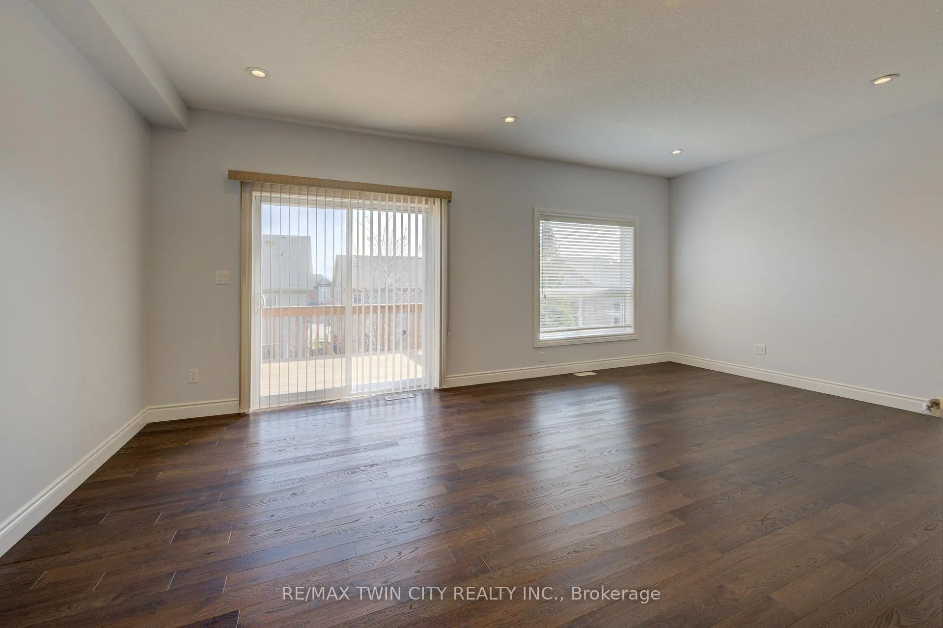 Photo 13 of Unit A, 618 Montpellier Drive, Waterloo — HOMEH