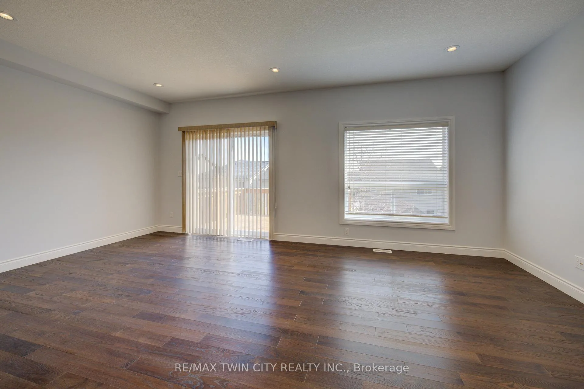 Photo 14 of Unit A, 618 Montpellier Drive, Waterloo — HOMEH