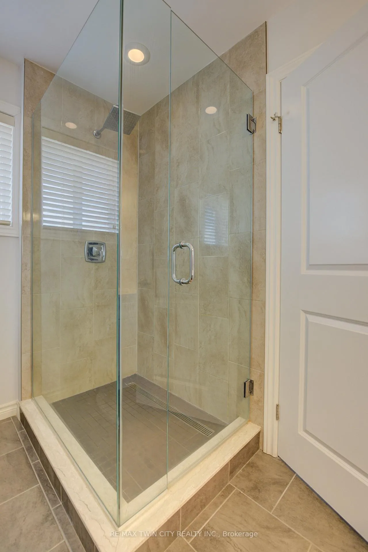 Photo 29 of Unit A, 618 Montpellier Drive, Waterloo — HOMEH
