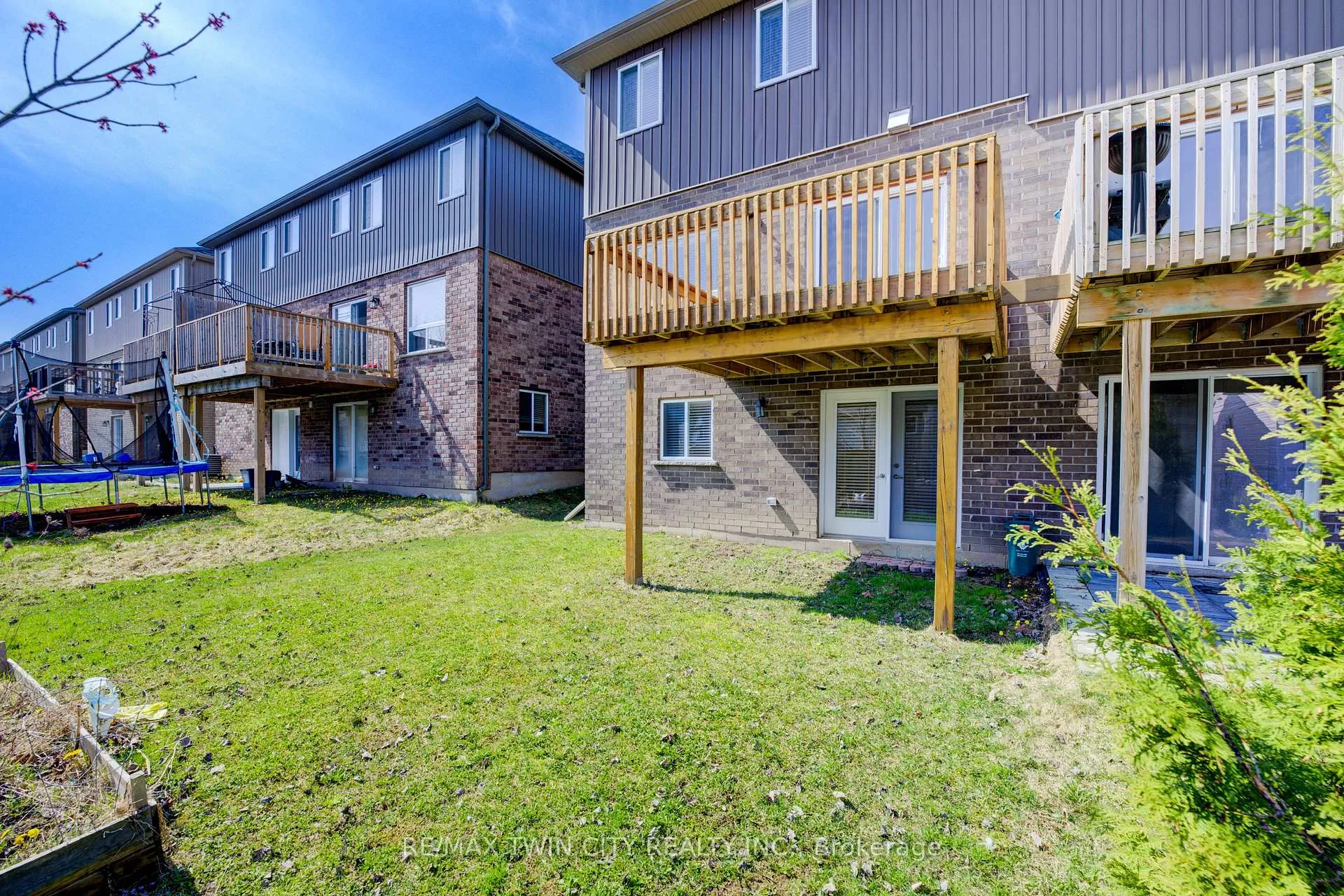 Photo 40 of Unit A, 618 Montpellier Drive, Waterloo — HOMEH