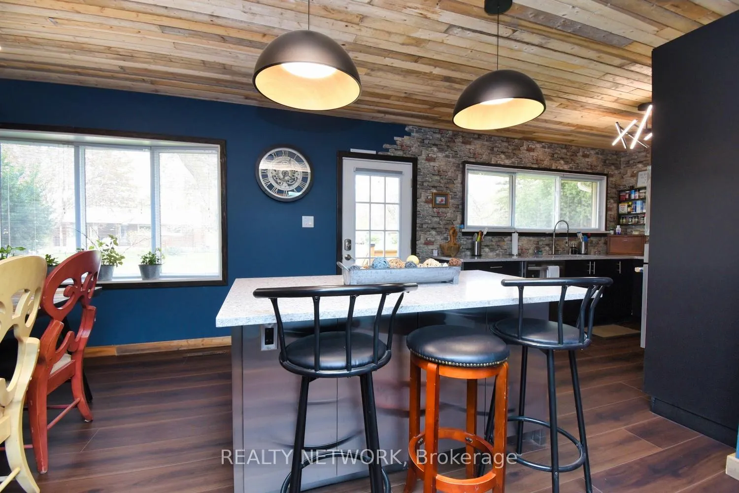 Photo 14 of 3381 Marion Avenue, Niagara Falls, Stamford — HOMEH