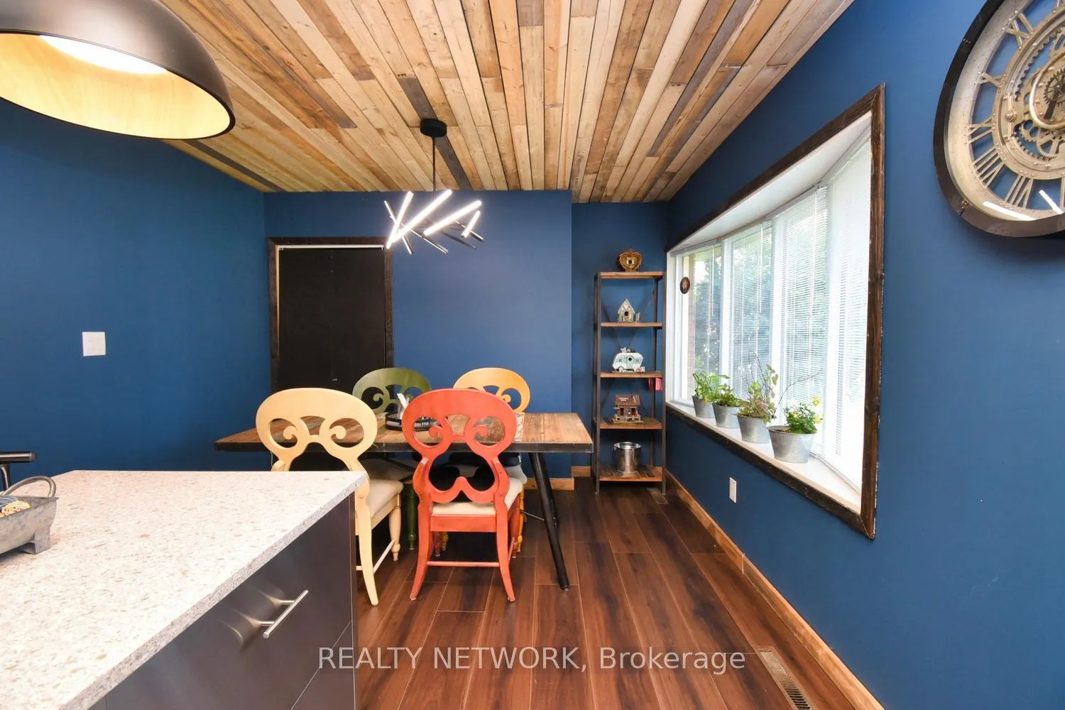Photo 17 of 3381 Marion Avenue, Niagara Falls, Stamford — HOMEH