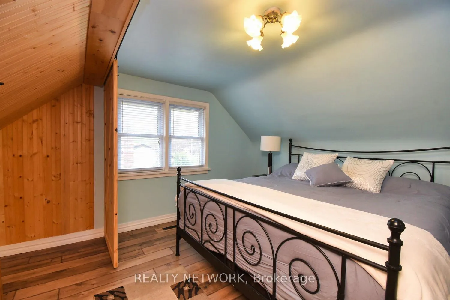 Photo 20 of 3381 Marion Avenue, Niagara Falls, Stamford — HOMEH