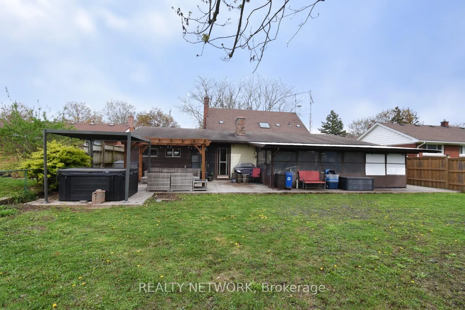 Photo 43 of 3381 Marion Avenue, Niagara Falls, Stamford — HOMEH