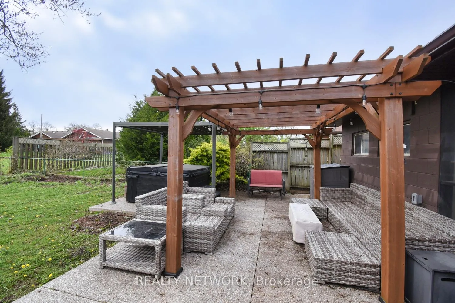 Photo 46 of 3381 Marion Avenue, Niagara Falls, Stamford — HOMEH