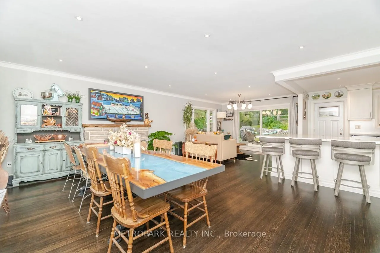 Photo 10 of 82 Creighton Road, Hamilton, Dundas — HOMEH