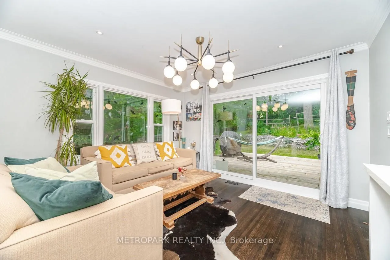 Photo 12 of 82 Creighton Road, Hamilton, Dundas — HOMEH