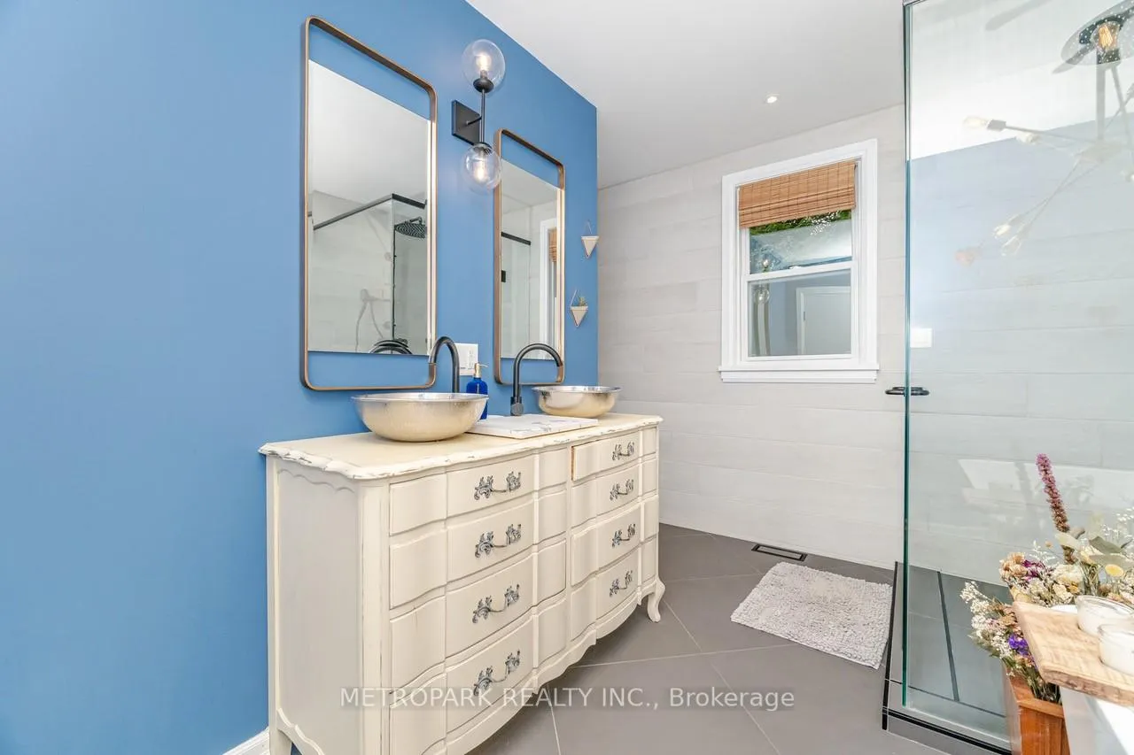 Photo 20 of 82 Creighton Road, Hamilton, Dundas — HOMEH