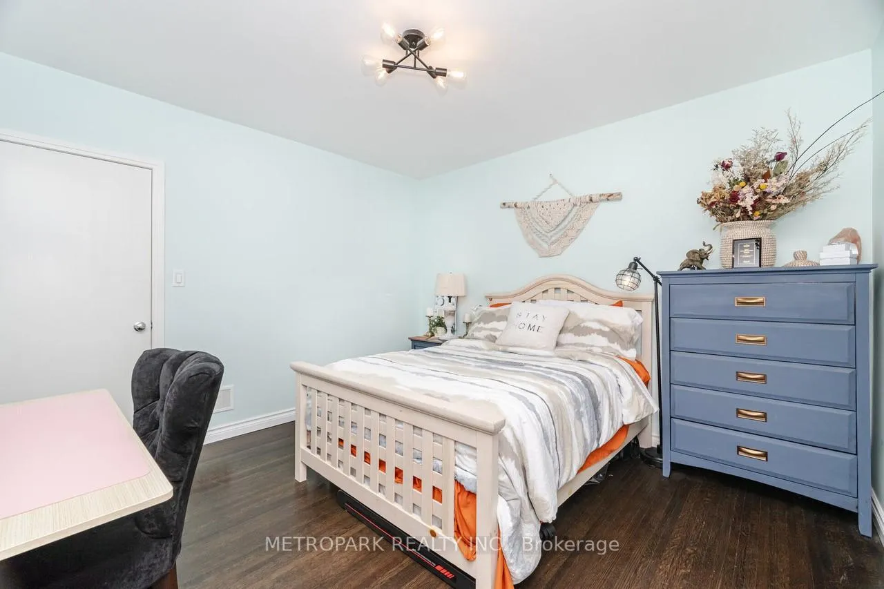 Photo 28 of 82 Creighton Road, Hamilton, Dundas — HOMEH