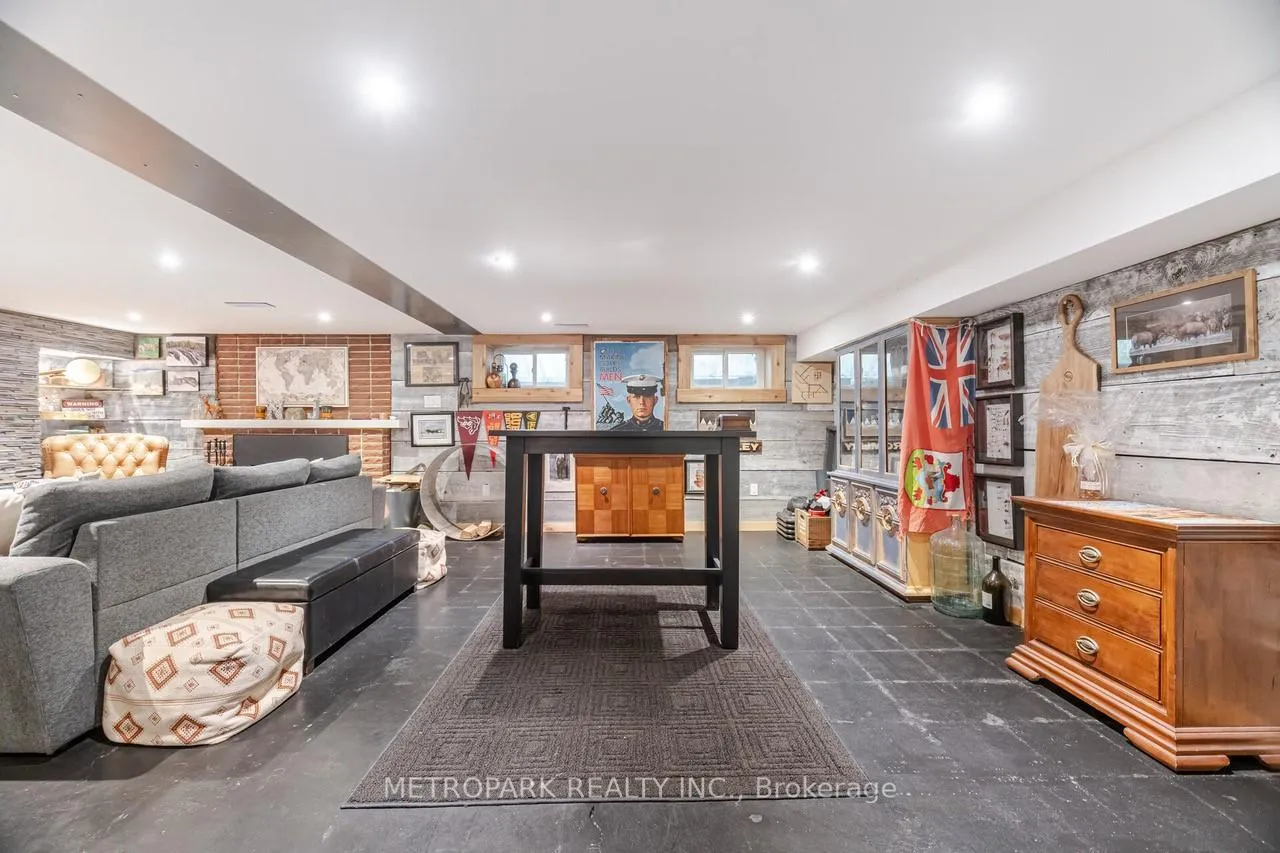 Photo 31 of 82 Creighton Road, Hamilton, Dundas — HOMEH