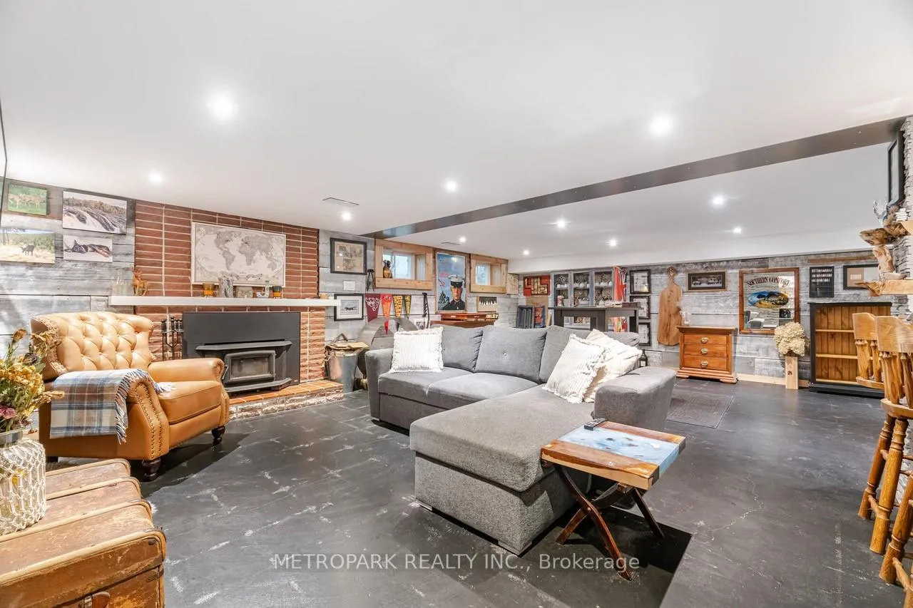Photo 34 of 82 Creighton Road, Hamilton, Dundas — HOMEH