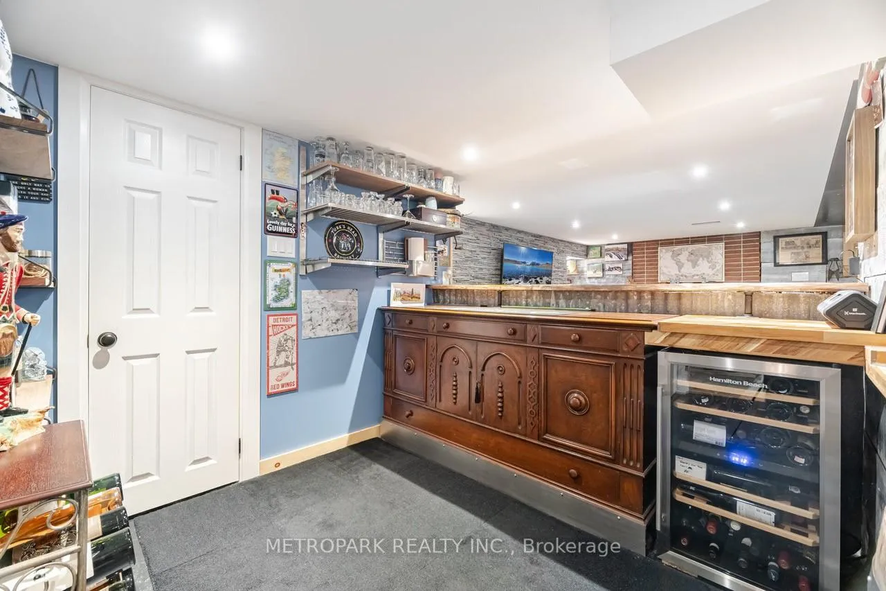 Photo 37 of 82 Creighton Road, Hamilton, Dundas — HOMEH